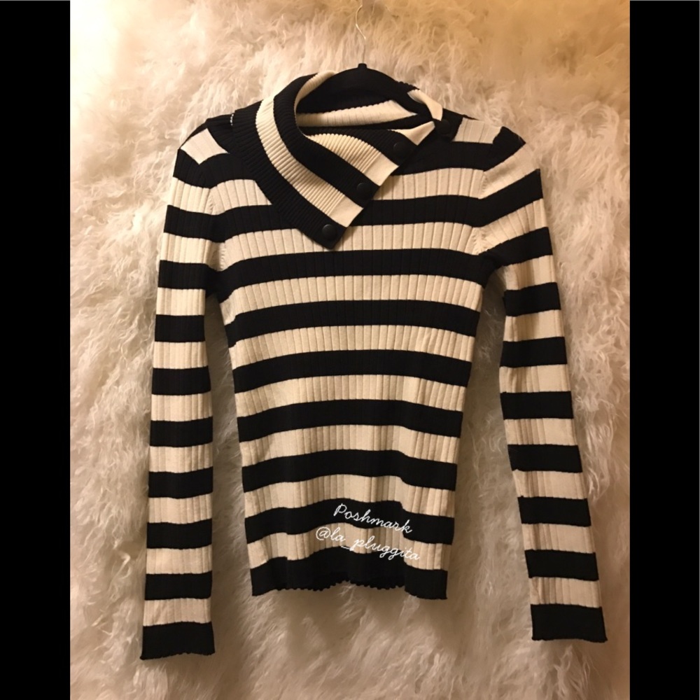 Liz Claiborne Split Turtleneck Sweater